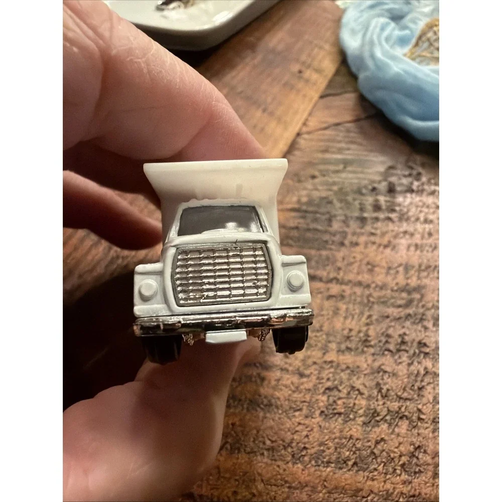 Toy Food Catering Truck * Airport Exclusive Unbranded 1:64 Scale Car